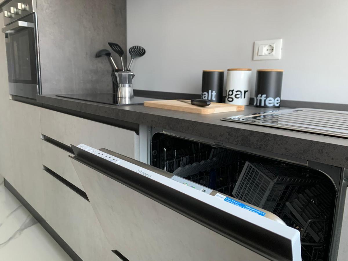 Temali Apartment Пескьера-дель-Гарда Экстерьер фото